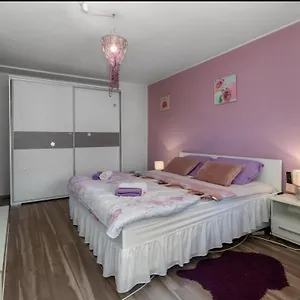  Ostanak kod kuće Adriatica