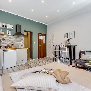 Main Square Apartment